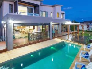 swimming pool builders in dubai luxuary work